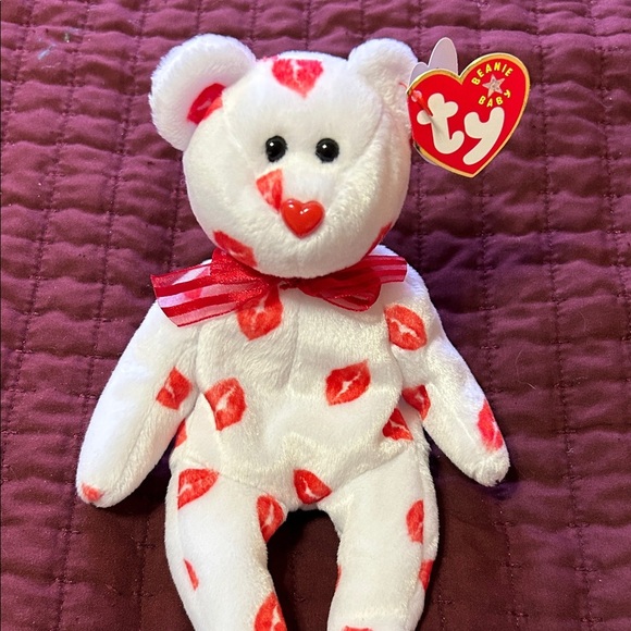 Ty White Plush Bear with Red Lips and Bow - Picture 3 of 4